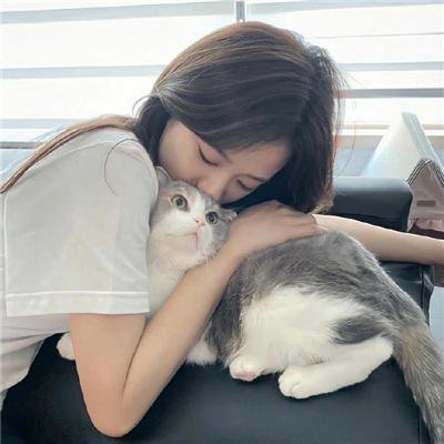 然后我们跳了舞